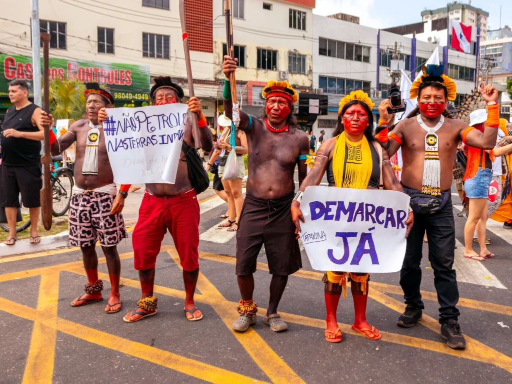 "No to oil in Indigenous lands", "Demarcation now". Indigenous demands from the People's March, November 15, 2025. Credit: Lírio Moraes